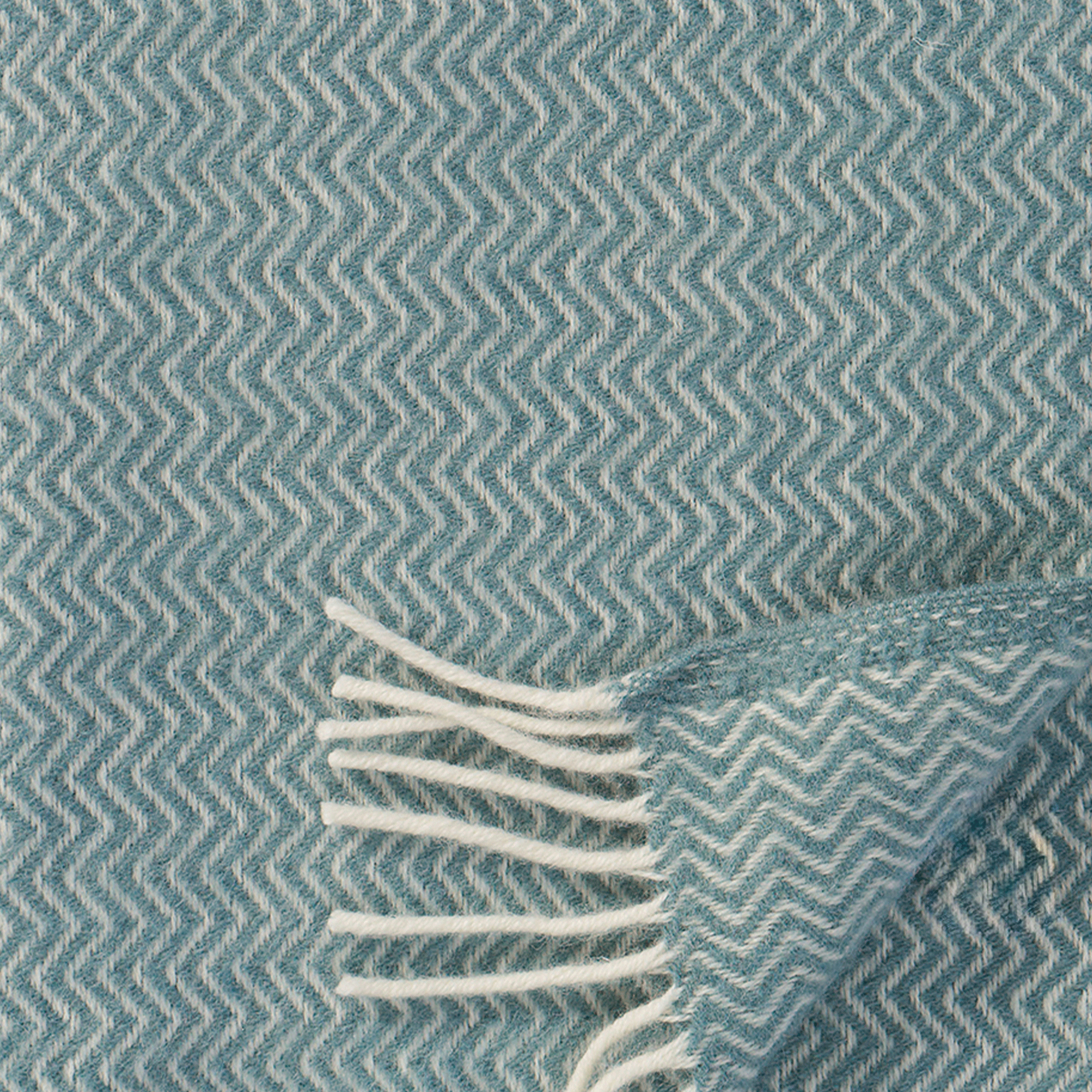 Sorbet Silky Blue 130x200cm Lambswool Throw