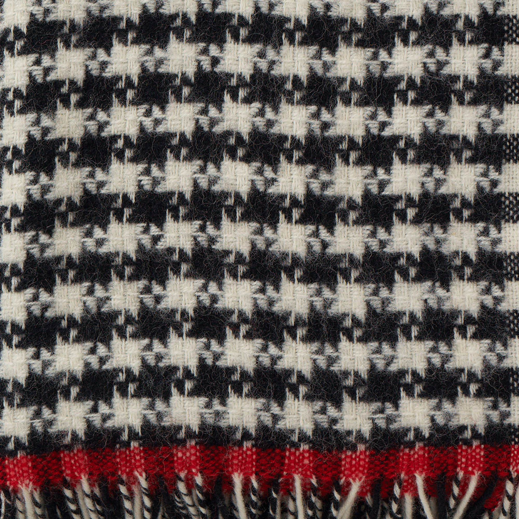 Dogtooth Black/Red 130x200cm Eco Lambswool Throw