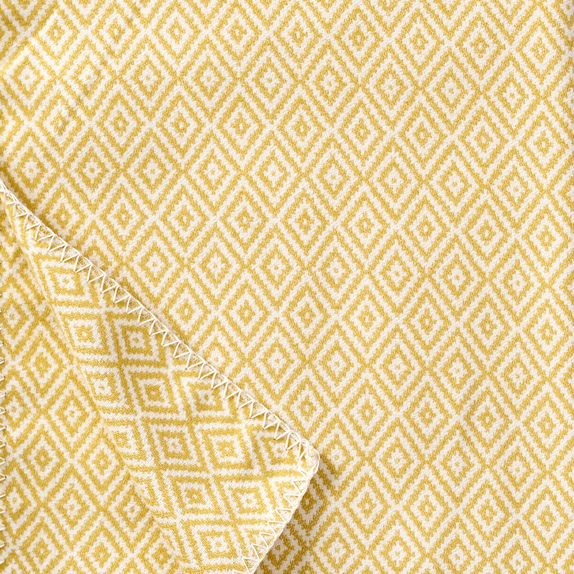 Stella Yellow 140x180cm Brushed Organic Cotton Blanket